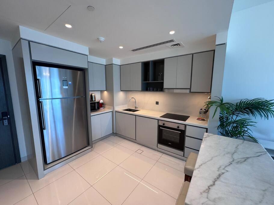 Apartment 2 Bed - Sunrise Bay Views *